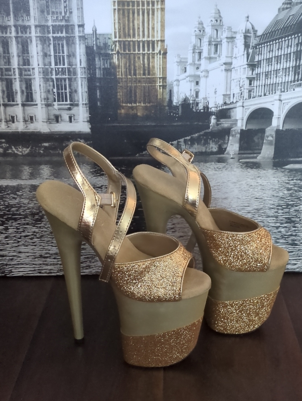 Women's Gold Glitter Platform Slingback Heels